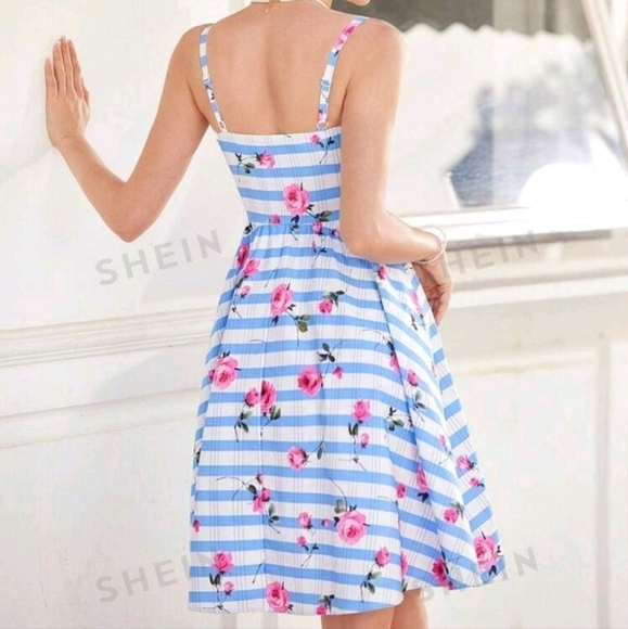 SHEIN DECDS Women'S Striped Flower Printed Cami Dress Size Medium - Picture 2 of 4